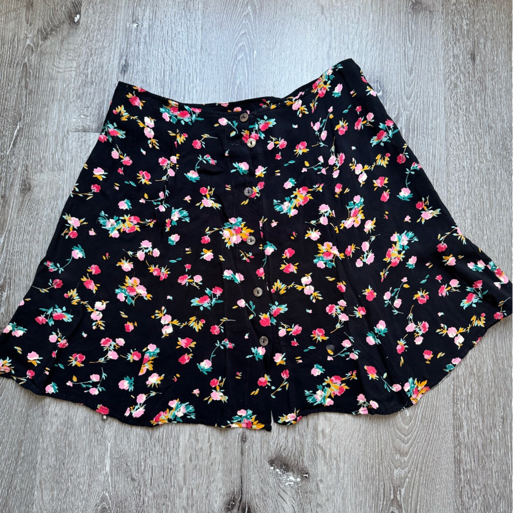 Carole Little Button Front Floral Mini Skirt Black Multicolor No Stretch Small